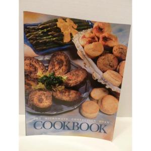 imageThe Microwave Convection Oven Cookbook  General Electric 2000